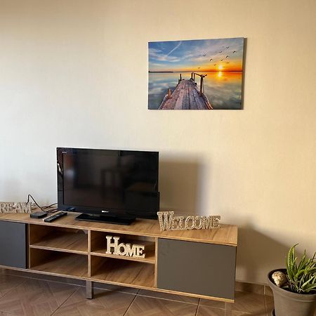 Diamond Complex Apartment Пафос Екстериор снимка
