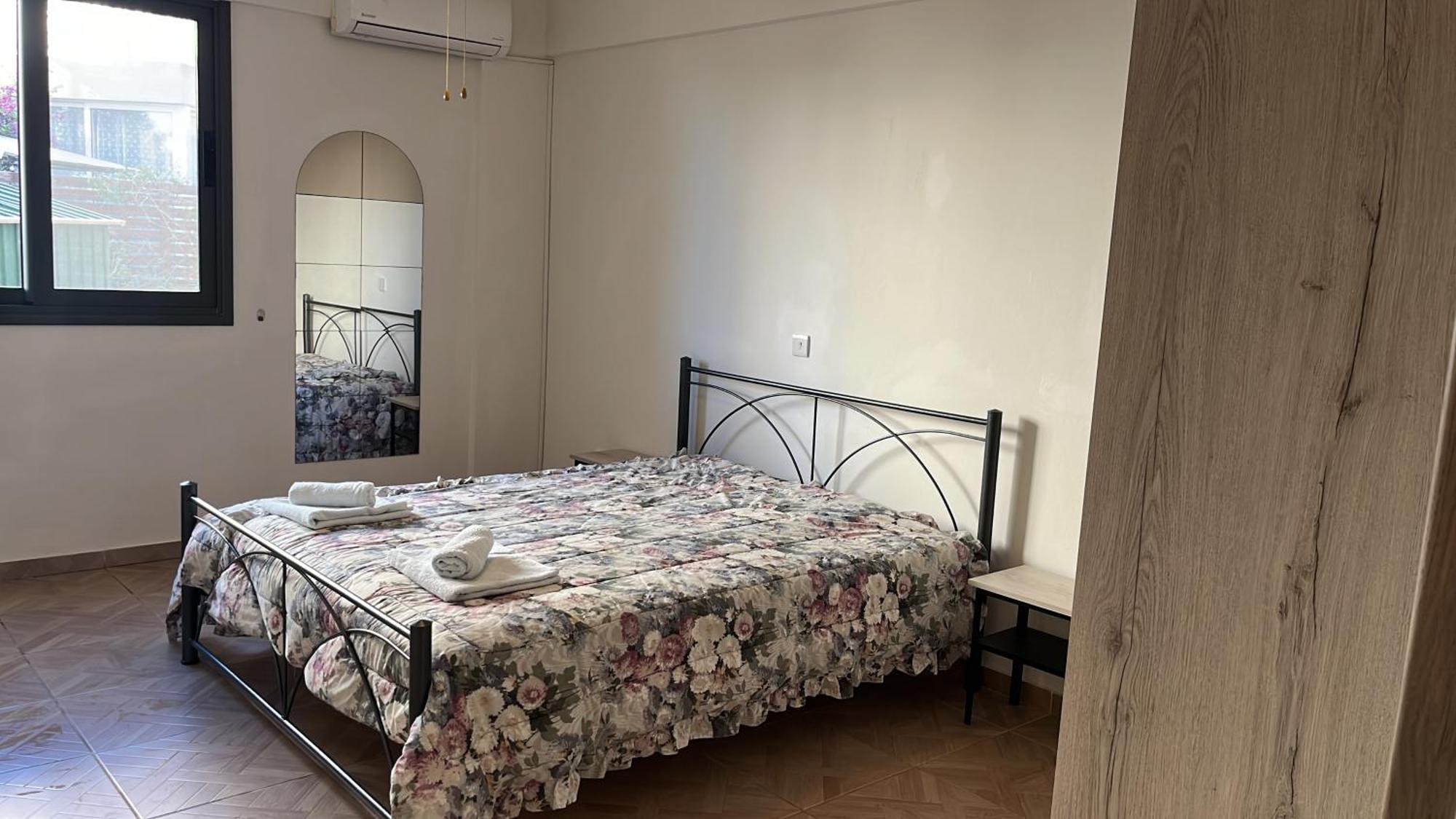Diamond Complex Apartment Пафос Екстериор снимка